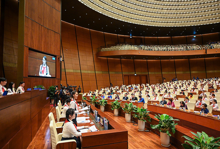 Toàn cảnh phiên chất vấn và trả lời chất vấn.