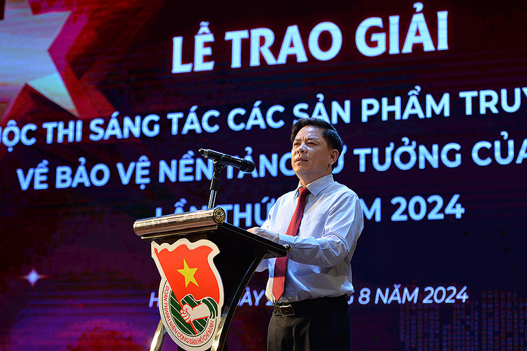 Đồng chí Nguyễn Văn Thể phát biểu ý kiến tại Chương trình. Đồng chí Nguyễn Văn Thể phát biểu ý kiến tại Chương trình.