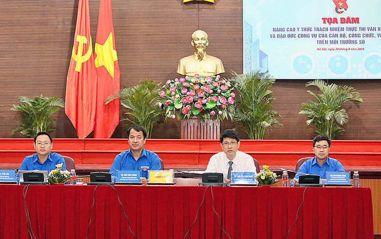 Các đồng chí chủ trì Tọa đàm.