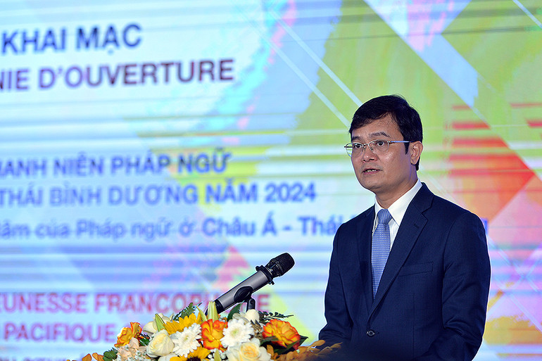 Đồng chí Bùi Quang Huy phát biểu khai mạc Diễn đàn.