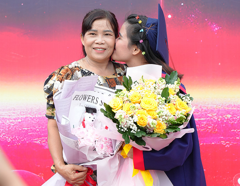 "Con yêu mẹ" và "Con cảm ơn mẹ" là những câu nói được nghe thấy nhiều nhất tại buổi lễ.