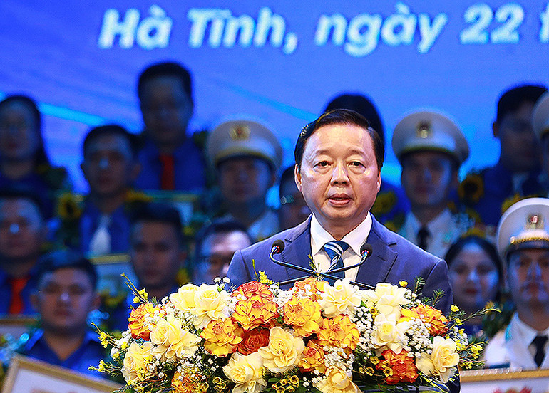 Phó Thủ tướng Trần Hồng Hà phát biểu ý kiến tại buổi lễ.