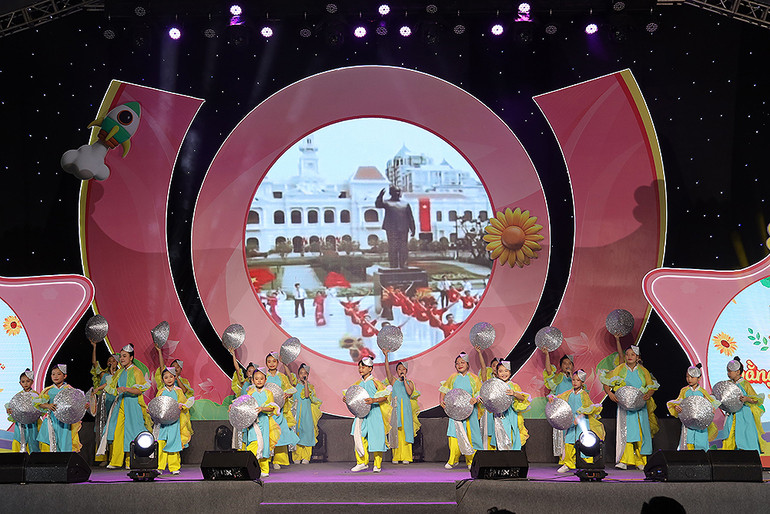 Một tiết mục văn nghệ tại chương trình.