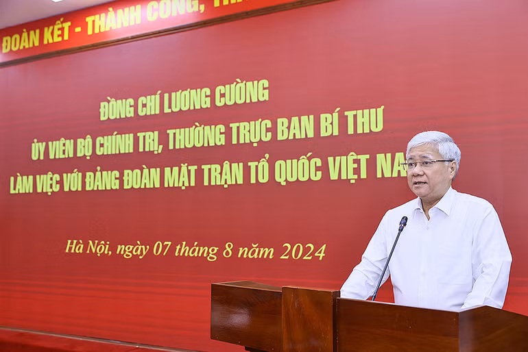 Đồng chí Đỗ Văn Chiến phát biểu ý kiến tại buổi làm việc. Đồng chí Đỗ Văn Chiến phát biểu ý kiến tại buổi làm việc.
