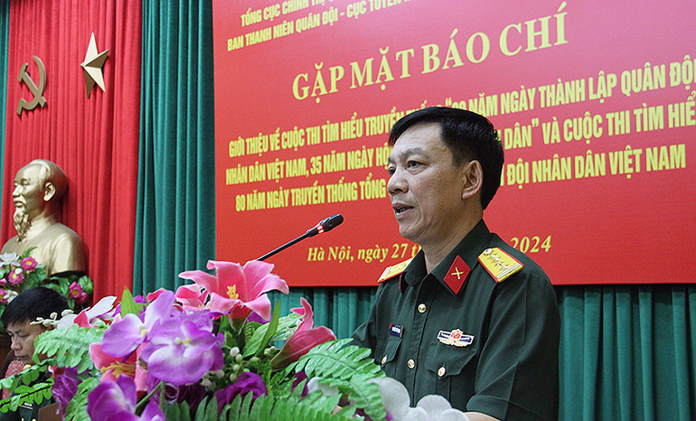 Đại tá Nguyễn Thế Mạnh, Phó Cục trưởng Cục Tuyên huấn thông tin về các cuộc thi.