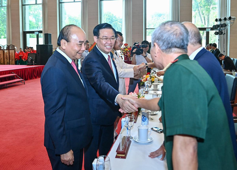 [Ảnh] Chủ tịch nước, Chủ tịch Quốc hội dự Lễ kỷ niệm 30 năm ngày thành lập Ủy ban Quốc phòng và An ninh ảnh 2