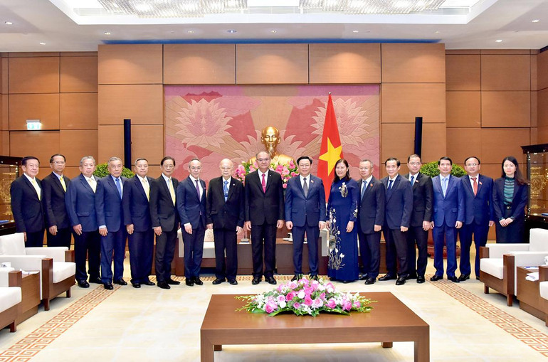 [Ảnh] Chủ tịch Quốc hội Vương Đình Huệ tiếp Phó Chủ tịch thứ nhất Thượng viện Thái Lan Singsuk Singpai ảnh 8