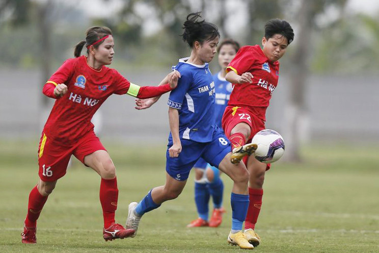 Sự kiên cường đã giúp Than Khoáng sản Việt Nam gỡ hòa 2 bàn thắng.