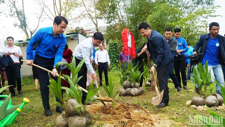 Tuổi trẻ Việt Nam chung tay xây dựng nông thôn mới ảnh 3 Tuổi trẻ Việt Nam chung tay xây dựng nông thôn mới ảnh 3