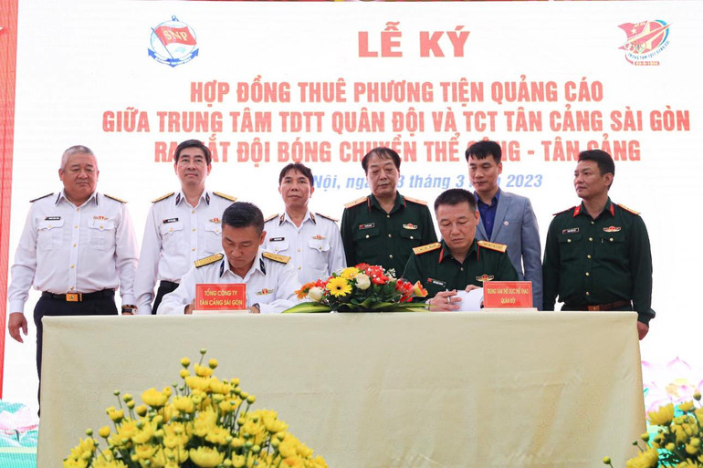 Hình ảnh tại lễ ký kết.