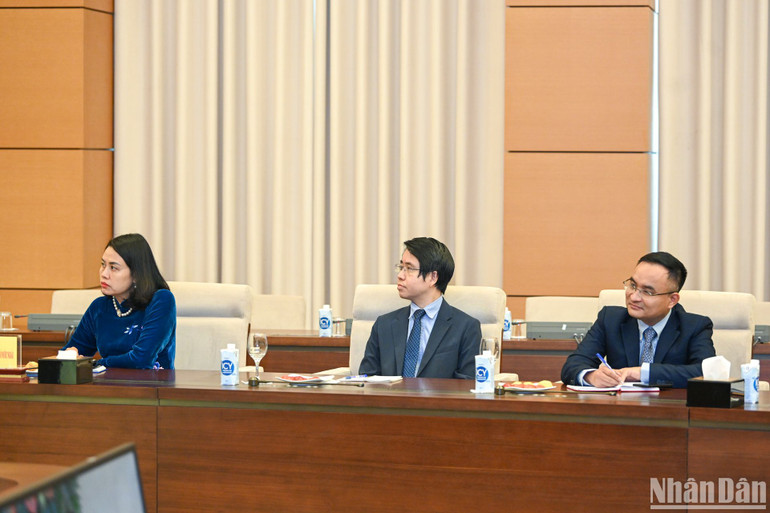 Các đồng chí Trưởng Cơ quan đại diện Việt Nam ở nước ngoài dự buổi tiếp. (Ảnh: Duy Linh)