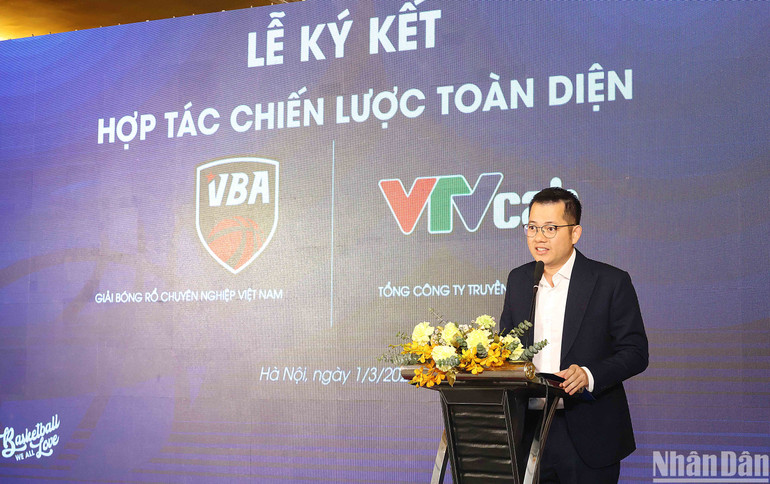 Giám đốc điều hành VBA Trần Chu Sa phát biểu tại lễ ký kết.