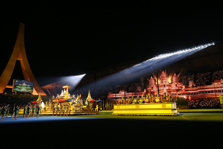 Sự đầu tư kỹ lưỡng cho SEA Games 32 của Campuchia được thể hiện rõ nét trong Lễ khai mạc. Sự đầu tư kỹ lưỡng cho SEA Games 32 của Campuchia được thể hiện rõ nét trong Lễ khai mạc.