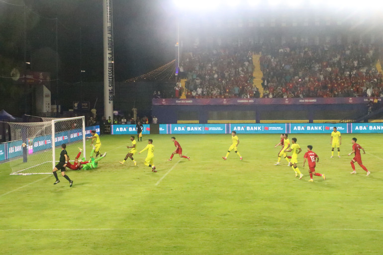 Bàn thắng đầu tiên của U22 Việt Nam vào lưới U22 Malaysia. Bàn thắng đầu tiên của U22 Việt Nam vào lưới U22 Malaysia.