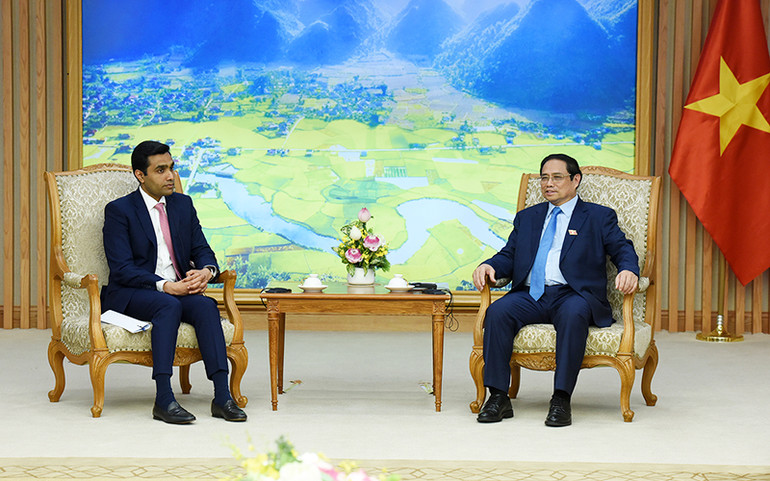 Thủ tướng Phạm Minh Chính tiếp ông Karan Adani, Tổng Giám đốc Công ty Cảng và đặc khu kinh tế Tập đoàn Adani (Ấn Độ).