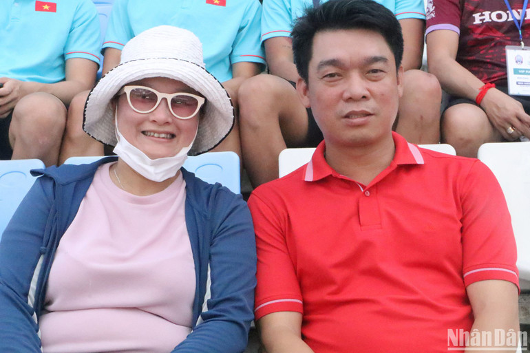 Cổ động viên mong U22 Việt Nam sẽ chơi một trận thuyết phục để lấy lại niềm tin cho khán giả hằng mến yêu đội bóng.