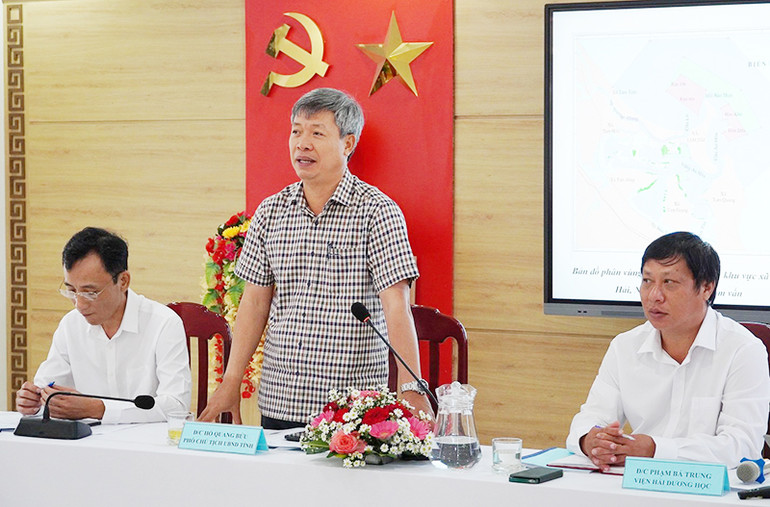 Phó Chủ tịch Ủy ban nhân dân tỉnh Quảng Nam Hồ Quang Bửu phát biểu tại hội thảo.