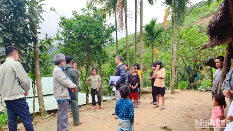 Đoàn công tác Sở Y tế Quảng Nam kiểm tra, khảo sát tình hình phòng chống dịch bệnh tại huyện Nam Trà My.