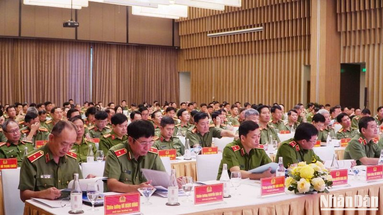 Quang cảnh hội nghị về công tác người nước ngoài tại Việt Nam.