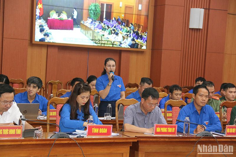 Quang cảnh hội nghị đối thoại.