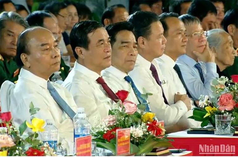 Các đồng chí lãnh đạo, nguyên lãnh đạo Trung ương và địa phương dự Lễ kỷ niệm 50 năm ngày Chiến thắng Thượng Đức. Các đồng chí lãnh đạo, nguyên lãnh đạo Trung ương và địa phương dự Lễ kỷ niệm 50 năm ngày Chiến thắng Thượng Đức.