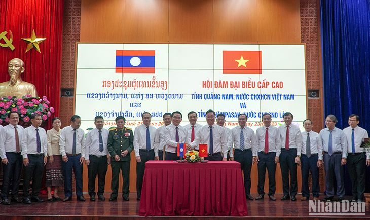 Quảng Nam và Chămpasack ký kết Biên bản hợp tác giai đoạn 2023-2027.
