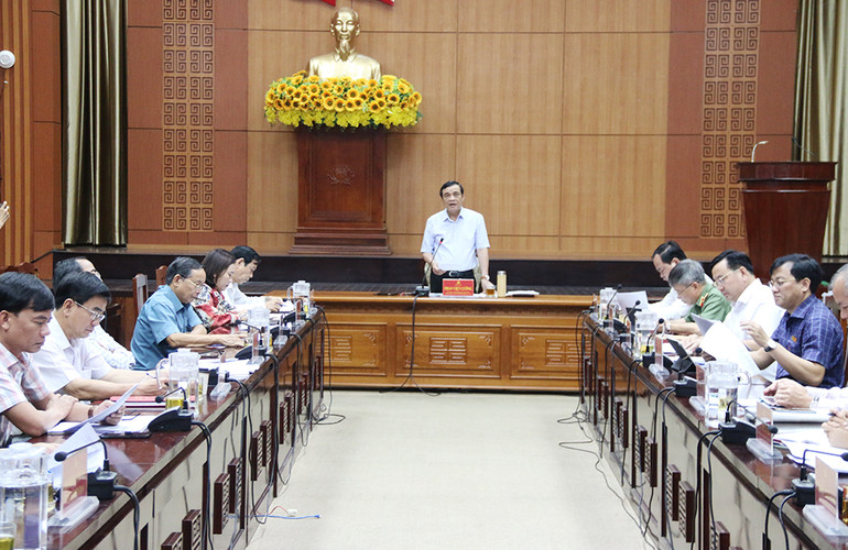 Bí thư Tỉnh ủy Phan Việt Cường phát biểu chỉ đạo tại buổi làm việc. Bí thư Tỉnh ủy Phan Việt Cường phát biểu chỉ đạo tại buổi làm việc.