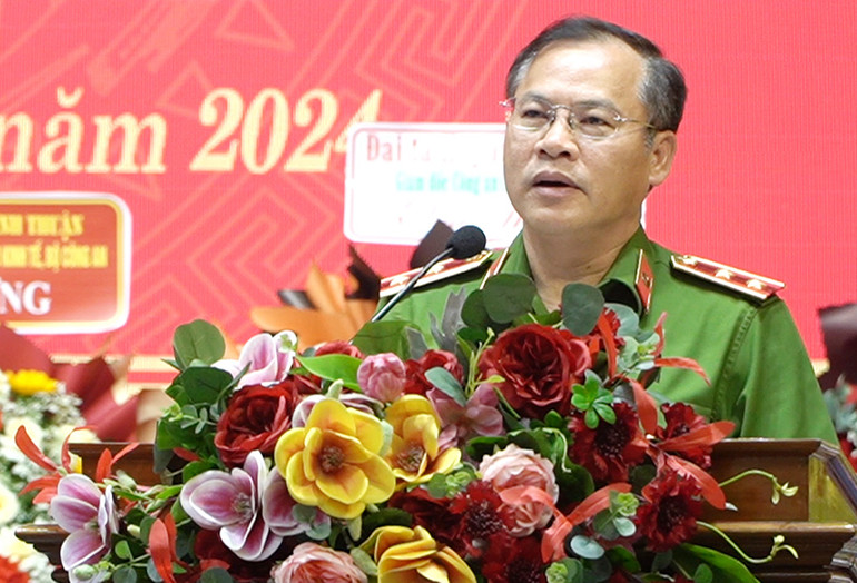 Thứ trưởng Nguyễn Văn Long phát biểu tại buổi lễ.