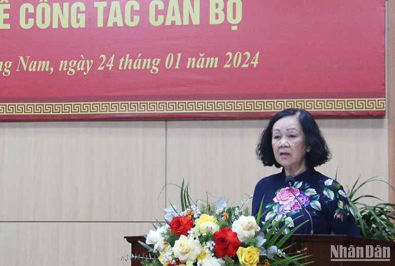 Đồng chí Trương Thị Mai, Ủy viên Bộ Chính trị, Thường trực Ban Bí thư, Trưởng Ban Tổ chức Trung ương phát biểu tại hội nghị.