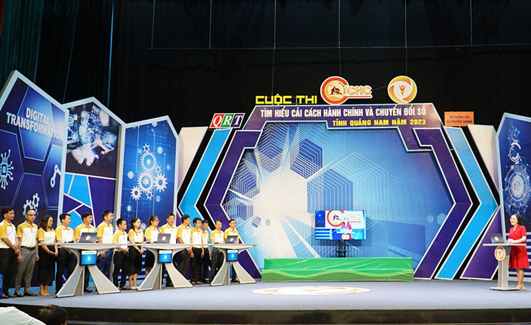 Sau lễ khai mạc, các đội bước vào cuộc thi vòng loại.