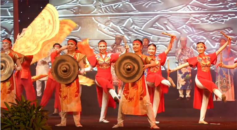 Một tiết mục văn nghệ tại lễ khai mạc sự kiện Giao lưu văn hóa Hội An-Nhật Bản lần thứ 20.