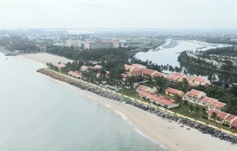 Hơn 982 tỷ đồng chống xói lở và bảo vệ bền vững bờ biển Hội An.