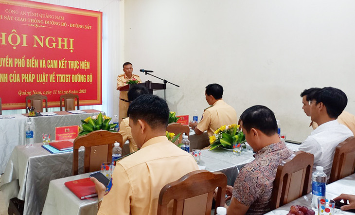 Thượng tá Phan Thanh Hồng cho biết, lực lượng Cảnh sát giao thông, Công an tỉnh Quảng Nam kiên quyết xử lý nghiêm các trường hợp không chấp hành việc kiểm soát, cản trở, mọi hành vi lăng mạ, chống đối lại lực lượng làm nhiệm vụ.