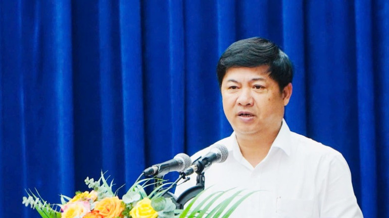 Bí thư Tỉnh ủy Lương Nguyễn Minh Triết phát biểu chỉ đạo tại hội nghị.