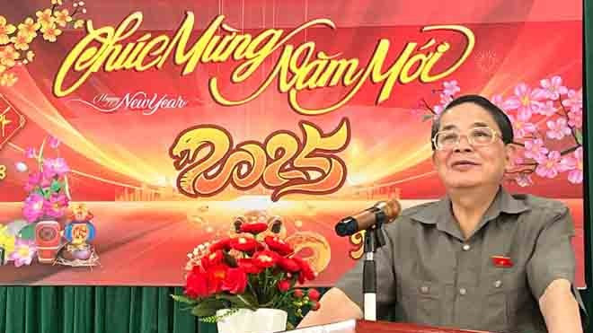 Phó Chủ tịch Quốc hội Nguyễn Đức Hải phát biểu tại buổi trao quà Tết tại huyện Núi Thành, Quảng Nam. Phó Chủ tịch Quốc hội Nguyễn Đức Hải phát biểu tại buổi trao quà Tết tại huyện Núi Thành, Quảng Nam.