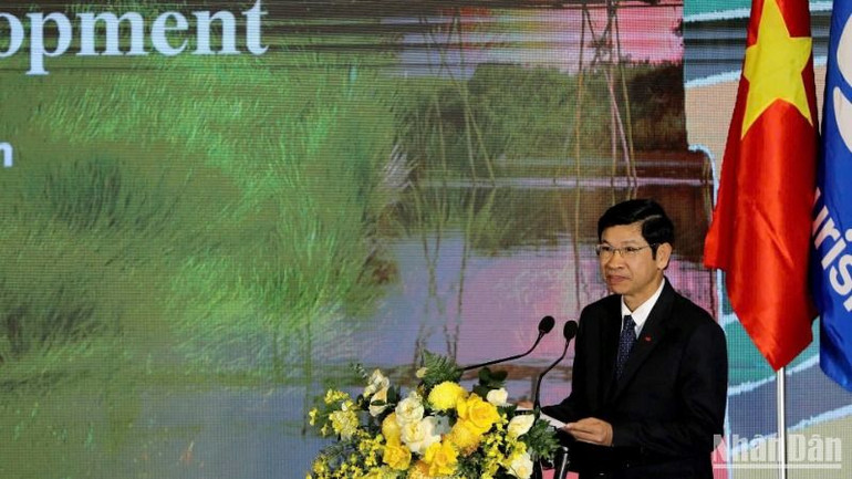 Thứ trưởng Văn hóa, Thể thao và Du lịch Hồ An Phong phát biểu tại hội nghị.