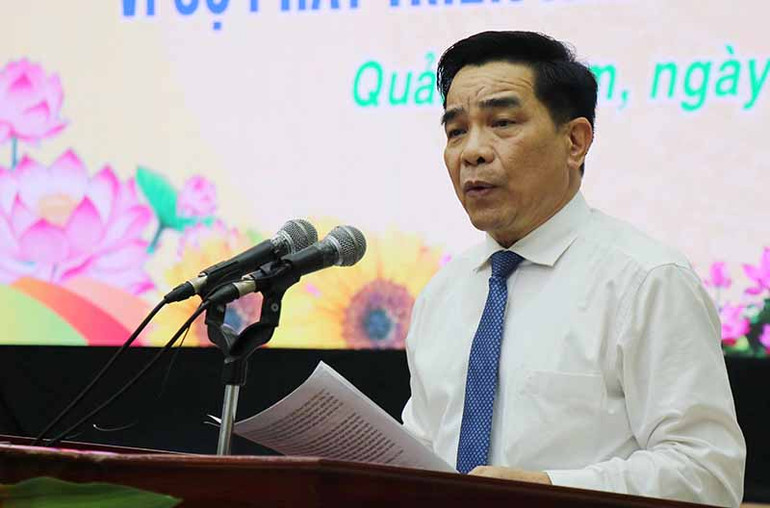 Chủ tịch Ủy ban nhân dân tỉnh Quảng Nam Lê Văn Dũng phát biểu tại hội thảo.