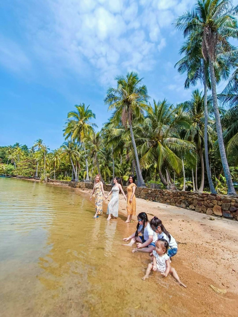 Một điểm du lịch ở Kiên Hải.