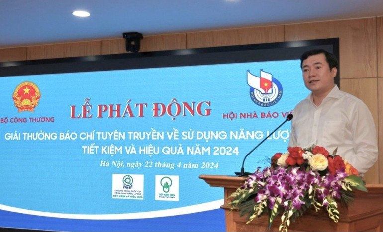 Thứ trưởng Công thương Nguyễn Sinh Nhật Tân phát biểu tại Lễ phát động.