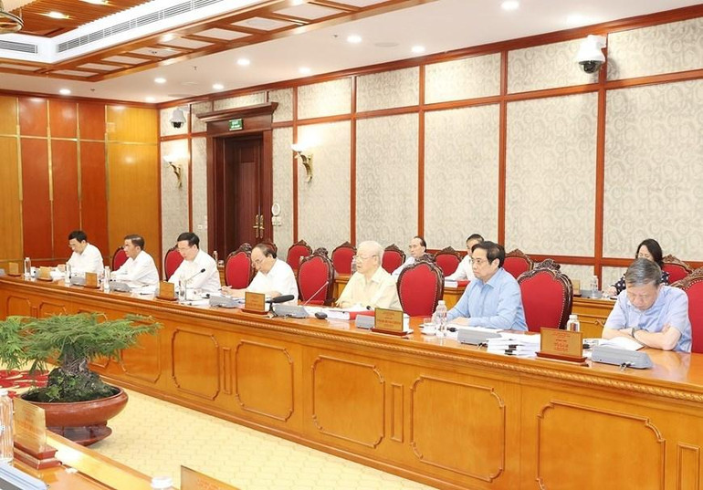 Tổng Bí thư Nguyễn Phú Trọng chủ trì họp Bộ Chính trị, Ban Bí thư cho ý kiến một số đề án. (Ảnh: Trí Dũng/TTXVN)