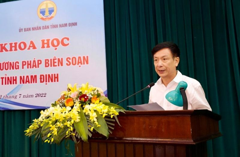 Chủ tịch UBND tỉnh Nam Định Phạm Đình Nghị phát biểu ý kiến tại Hội thảo.