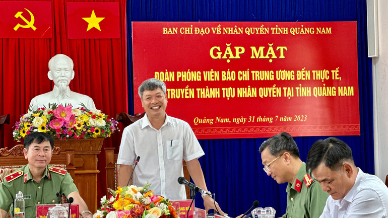 Đồng chí Hồ Quang Bửu, Tỉnh ủy viên, Phó Chủ tịch UBND tỉnh Quảng Nam phát biểu tại cuộc gặp mặt. Đồng chí Hồ Quang Bửu, Tỉnh ủy viên, Phó Chủ tịch UBND tỉnh Quảng Nam phát biểu tại cuộc gặp mặt.