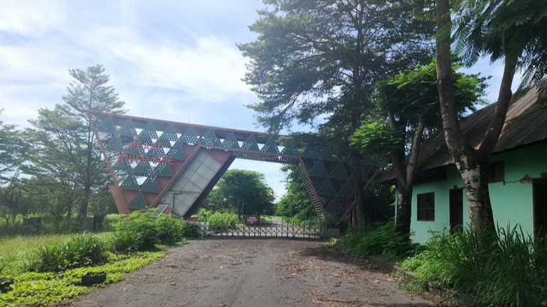 Cổng vào Dự án khu dân cư Giang Điền. Cổng vào Dự án khu dân cư Giang Điền.