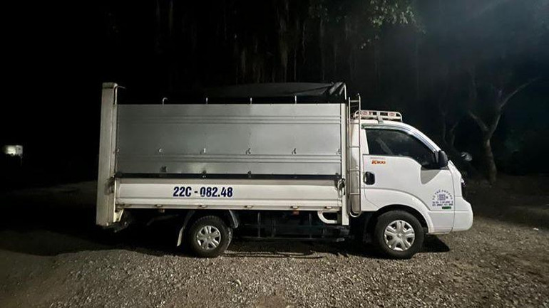 Xe ô-tô BKS 22C-082.48 do ông Phương điều khiển.