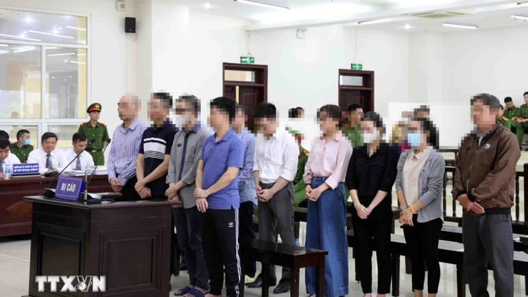 Các bị cáo tại phiên tòa xét xử. (Ảnh: Phạm Kiên/TTXVN) Các bị cáo tại phiên tòa xét xử. (Ảnh: Phạm Kiên/TTXVN)