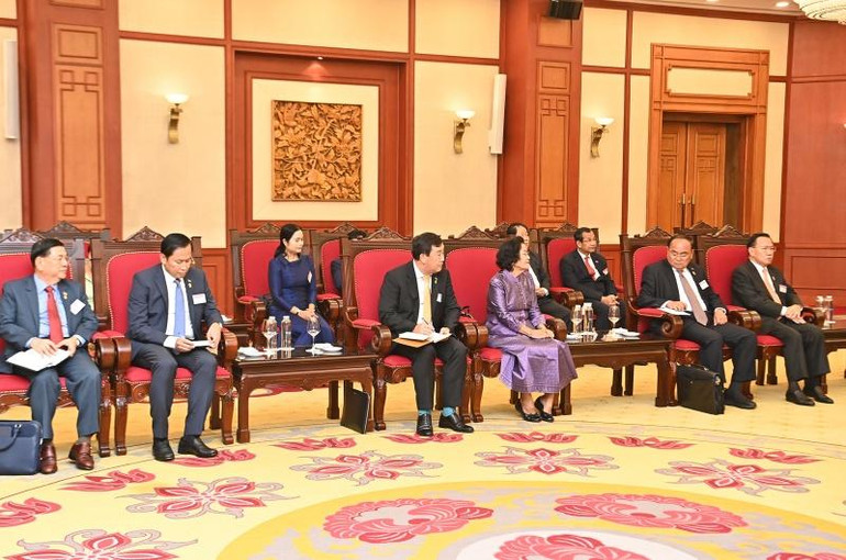 Đoàn đại biểu Quốc hội Vương quốc Campuchia.