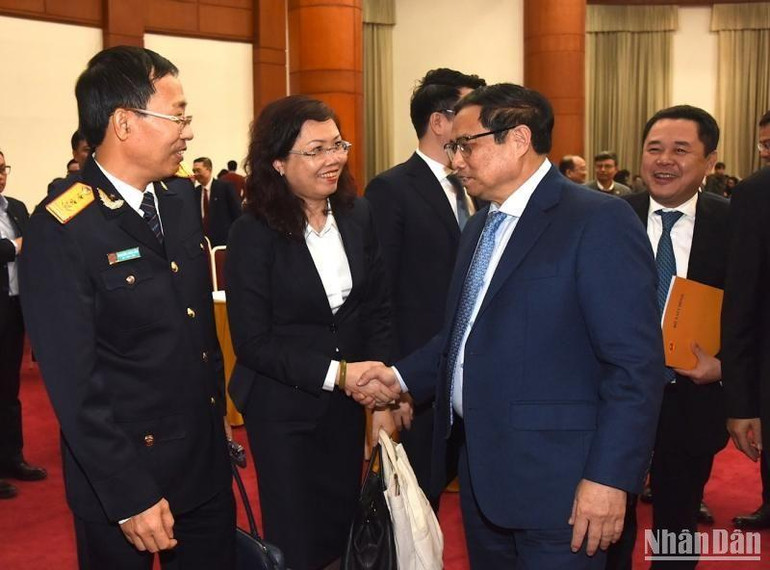 Thủ tướng Phạm Minh Chính với các đại biểu tham dự Hội nghị. (Ảnh: Trần Hải)