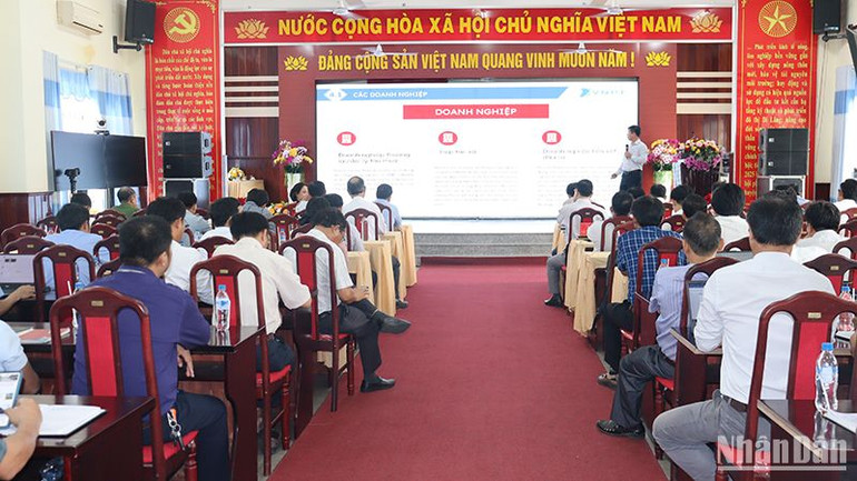 Quang cảnh Hội thảo. Quang cảnh Hội thảo.