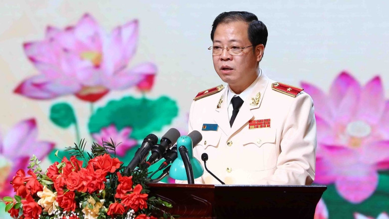 Thiếu tướng Trần Hải Quân, Tư lệnh Bộ Tư lệnh Cảnh vệ Công an nhân dân đọc diễn văn khai mạc.