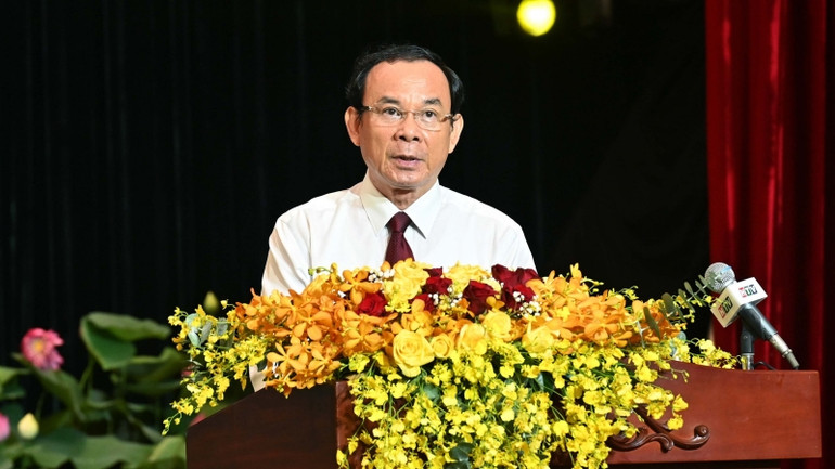 Đồng chí Nguyễn Văn Nên, Ủy viên Bộ Chính trị, Bí thư Thành ủy Thành phố Hồ Chí Minh phát biểu tại lễ tuyên dương. (Ảnh: Quốc Thanh). Đồng chí Nguyễn Văn Nên, Ủy viên Bộ Chính trị, Bí thư Thành ủy Thành phố Hồ Chí Minh phát biểu tại lễ tuyên dương. (Ảnh: Quốc Thanh).